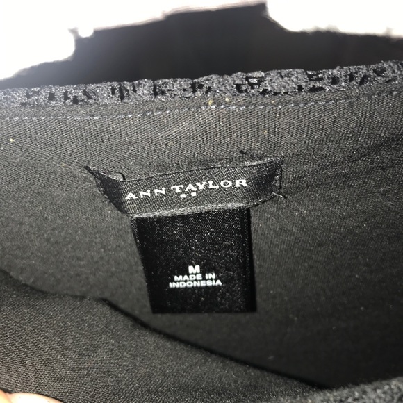 ANN TAYLOR Black Lace Top - Picture 2 of 4